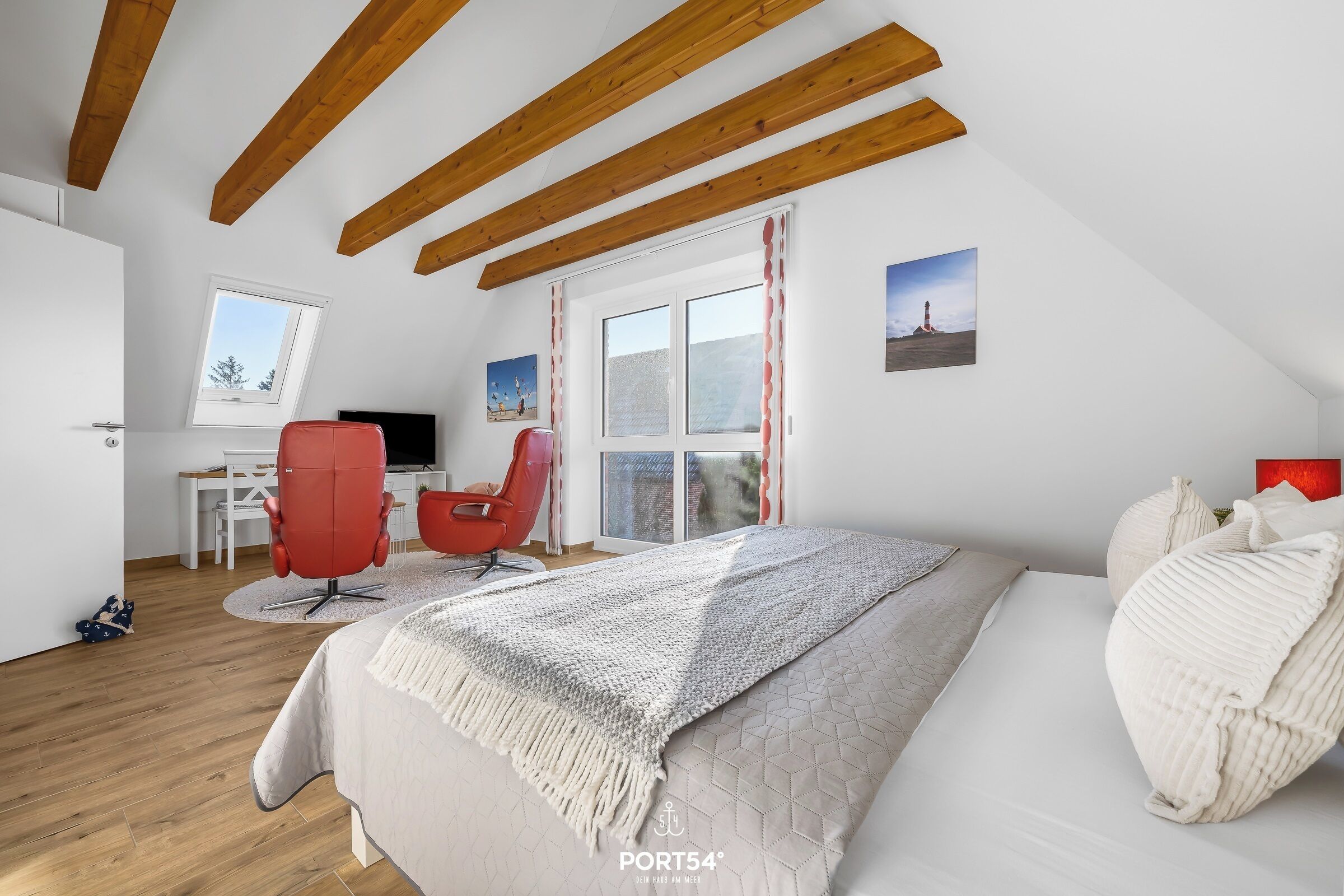 3 slaapkamers, een strijkplank/strijkijzer, reisbedje, gratis wifi