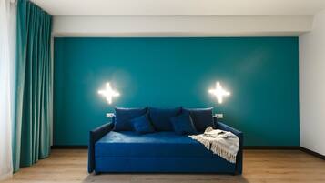 Fernseher, Kamin, Arbeitsbereiche