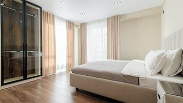 Bügeleisen/Bügelbrett, WLAN, Bettwäsche