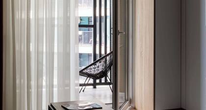 Sunrise Apt âą Balcony âą Netflix âą AC