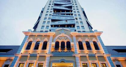CrownPlaza, Boutique & Ultra-central