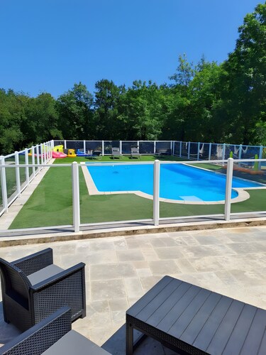 Holiday Home “Gîte Gouffre D'amour” with Private Pool, Terrace & Wi-Fi