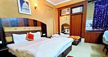Hotel Krishna Regency - near ISCKON