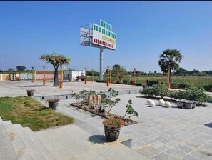 Property grounds - Hotel SRM Granderus (Tada)