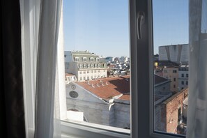 Interior - Designer 2BR Apartment Near Istiklal  Bright & Comfortable Stay (Istanbul)