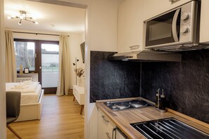 Private kitchen - 'GoldPath' Passau - Spitalhof I Modern I WLAN I Kitchen I Balcony I Wipu TV (Passau)