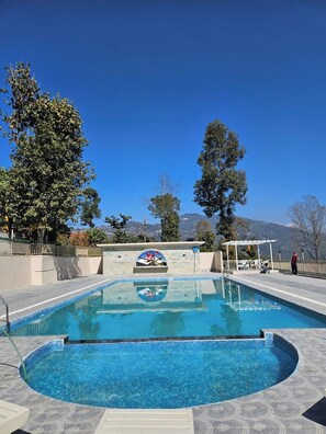 Outdoor pool - SSG Ranikhet Retreatz (Kalimpong)