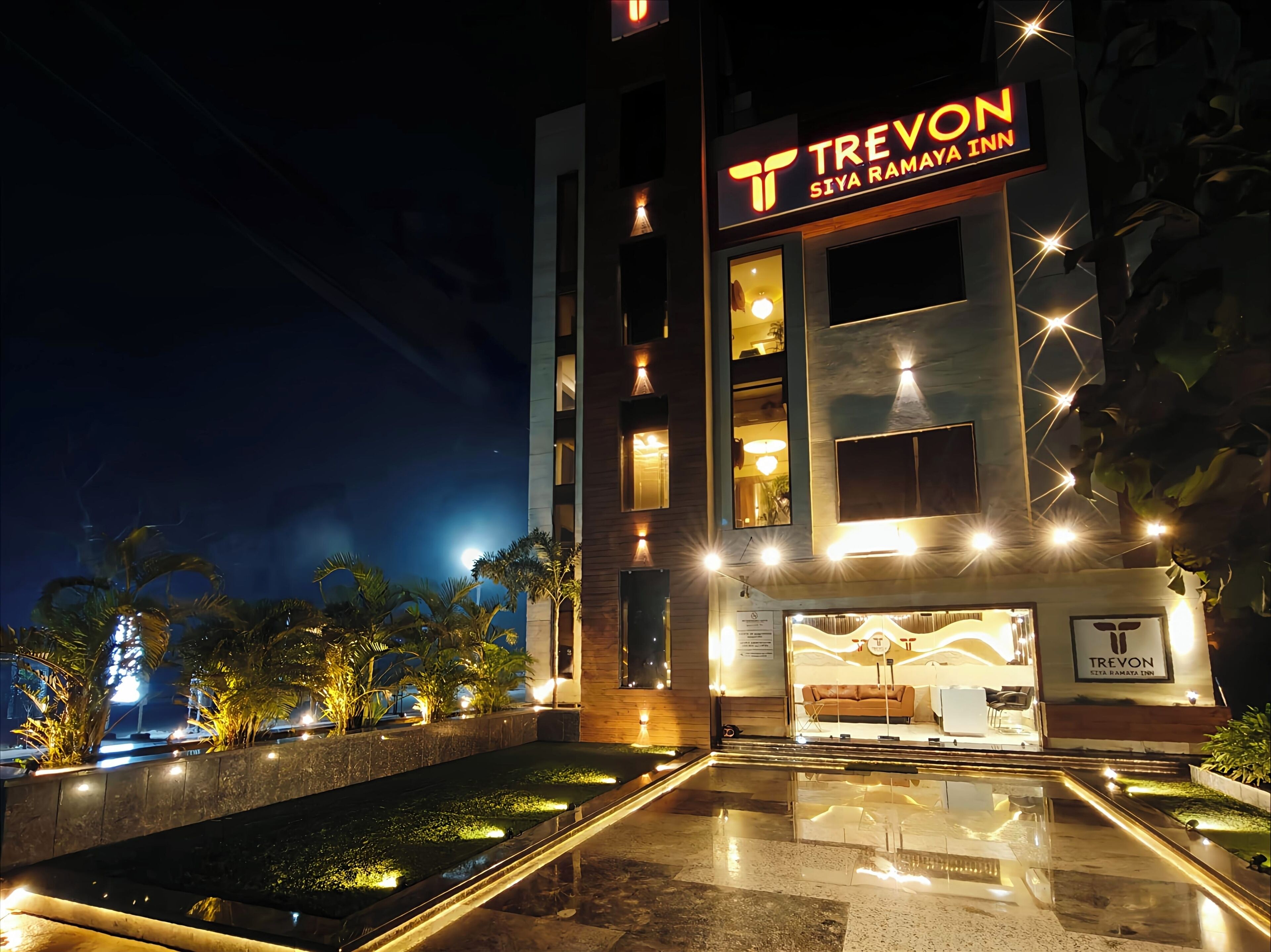 المنشأة من الخارج