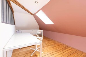 Interior - Town house with garden (Rennes)