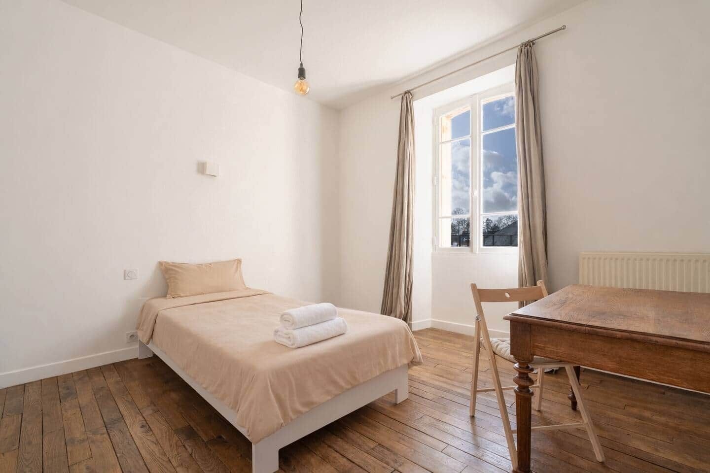 Fer et planche à repasser, Wi-Fi, draps fournis