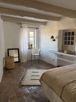 2 habitaciones, wifi y ropa de cama 