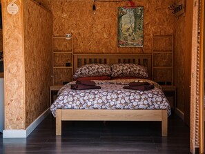 1 bedroom, individually decorated, individually furnished, free WiFi - The Chard (Carlisle)