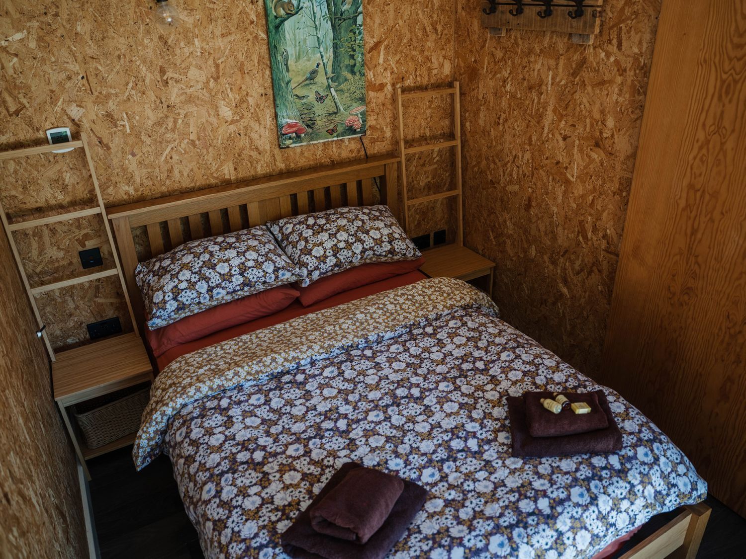 1 bedroom, individually decorated, individually furnished, free WiFi