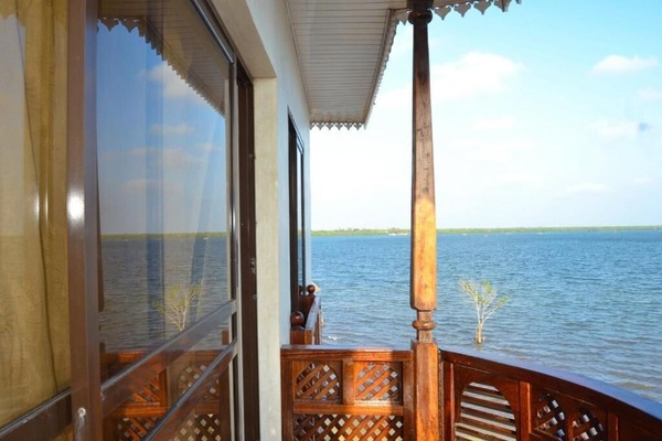 Family Apartment | Balcony