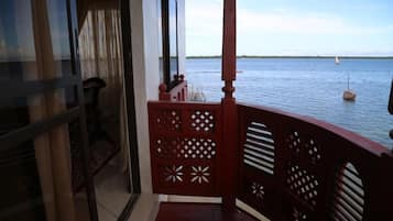 Family Apartment | Balcony