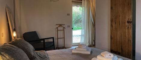 Individuell dekoriert, individuell eingerichtet, Reisekinderbett