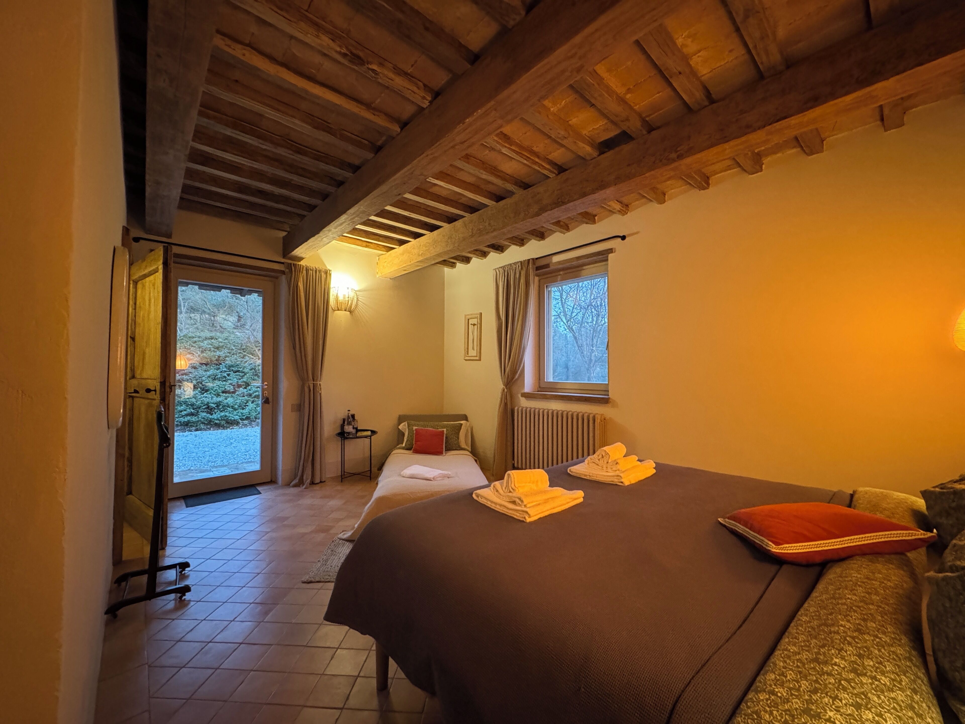 Double or Twin Room | Individually decorated, individually furnished, free WiFi, bed sheets