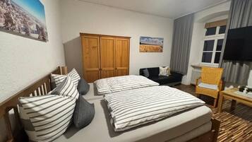 Deluxe Double Room, City View | In-room safe, free WiFi