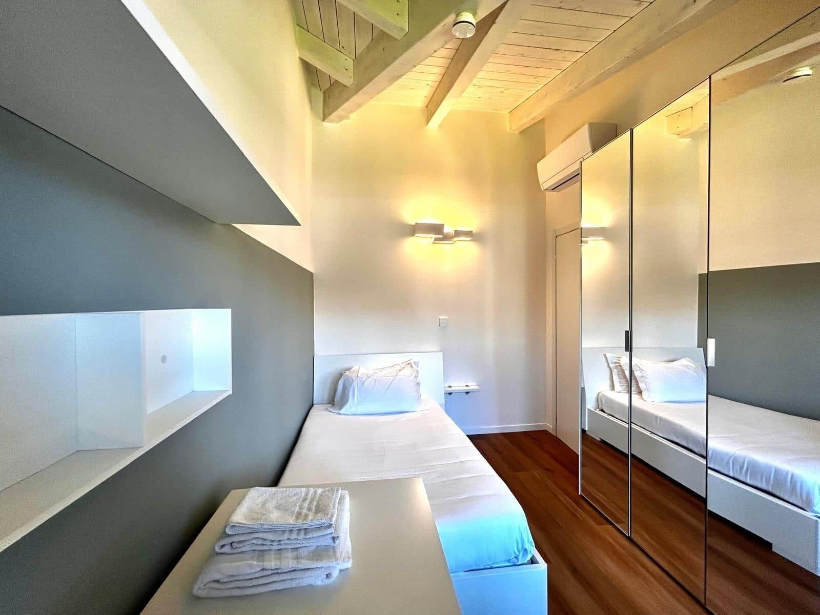 Bügeleisen/Bügelbrett, WLAN, Bettwäsche