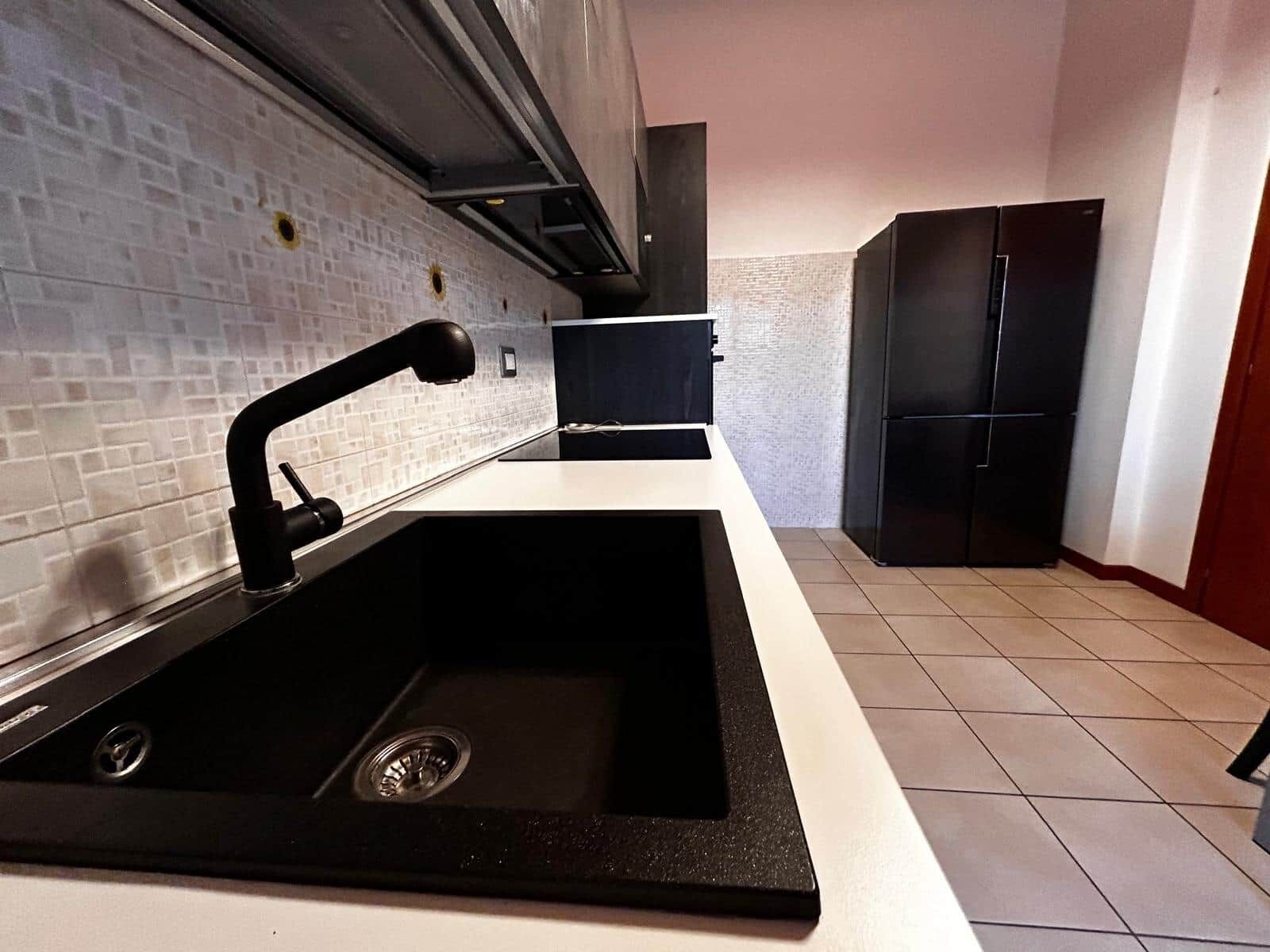 Kylskåp, mikrovågsugn, ugn och diskmaskin