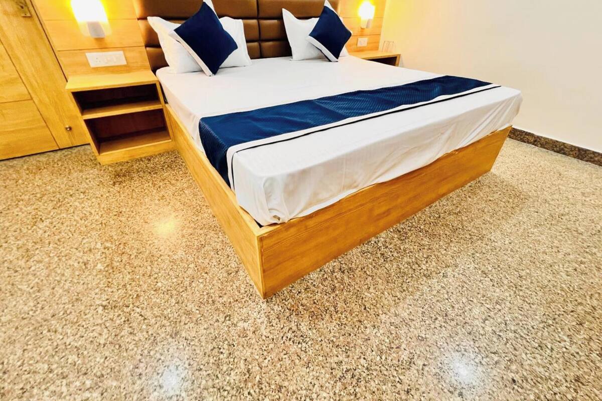 Premium Double Room, Air conditioning | Hypo-allergenic bedding, soundproofing, free WiFi