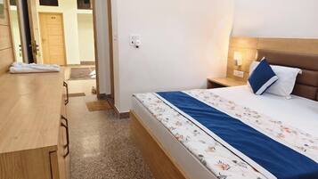 Ropa de cama hipoalergénica, sistema de insonorización y wifi gratis