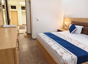 Habitación Premium doble, Aire acondicionado | Ropa de cama hipoalergénica, sistema de insonorización, wifi gratis