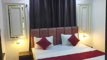 Desk, free WiFi, bed sheets