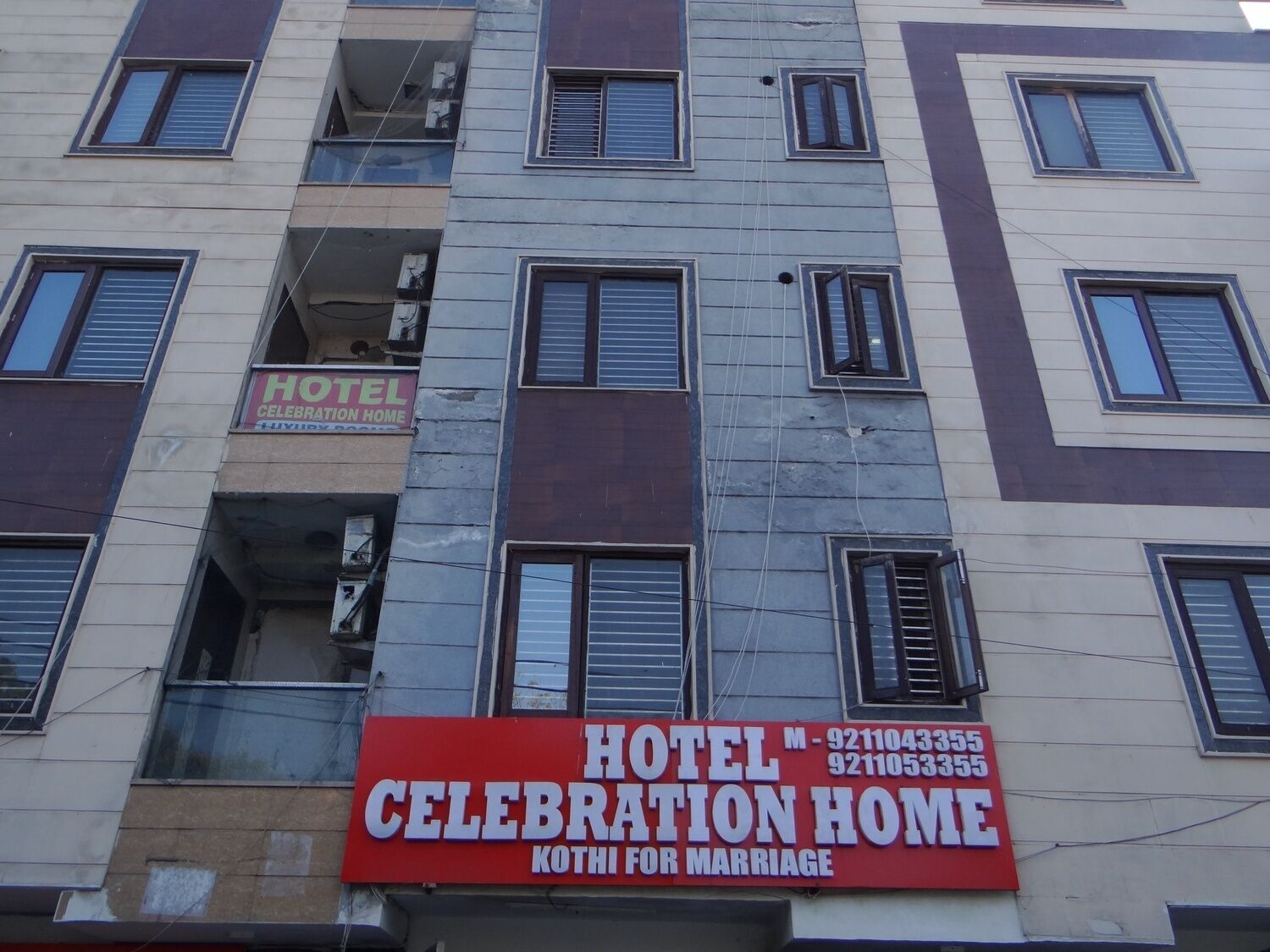 Mặt tiền nơi lưu trú