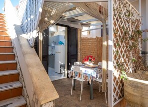 House, 1 Bedroom, Smoking | Outdoor dining - Elegant Ground-floor Apartment in Porto Cesareo Design Moderno Vicino al Mare (Porto Cesareo)
