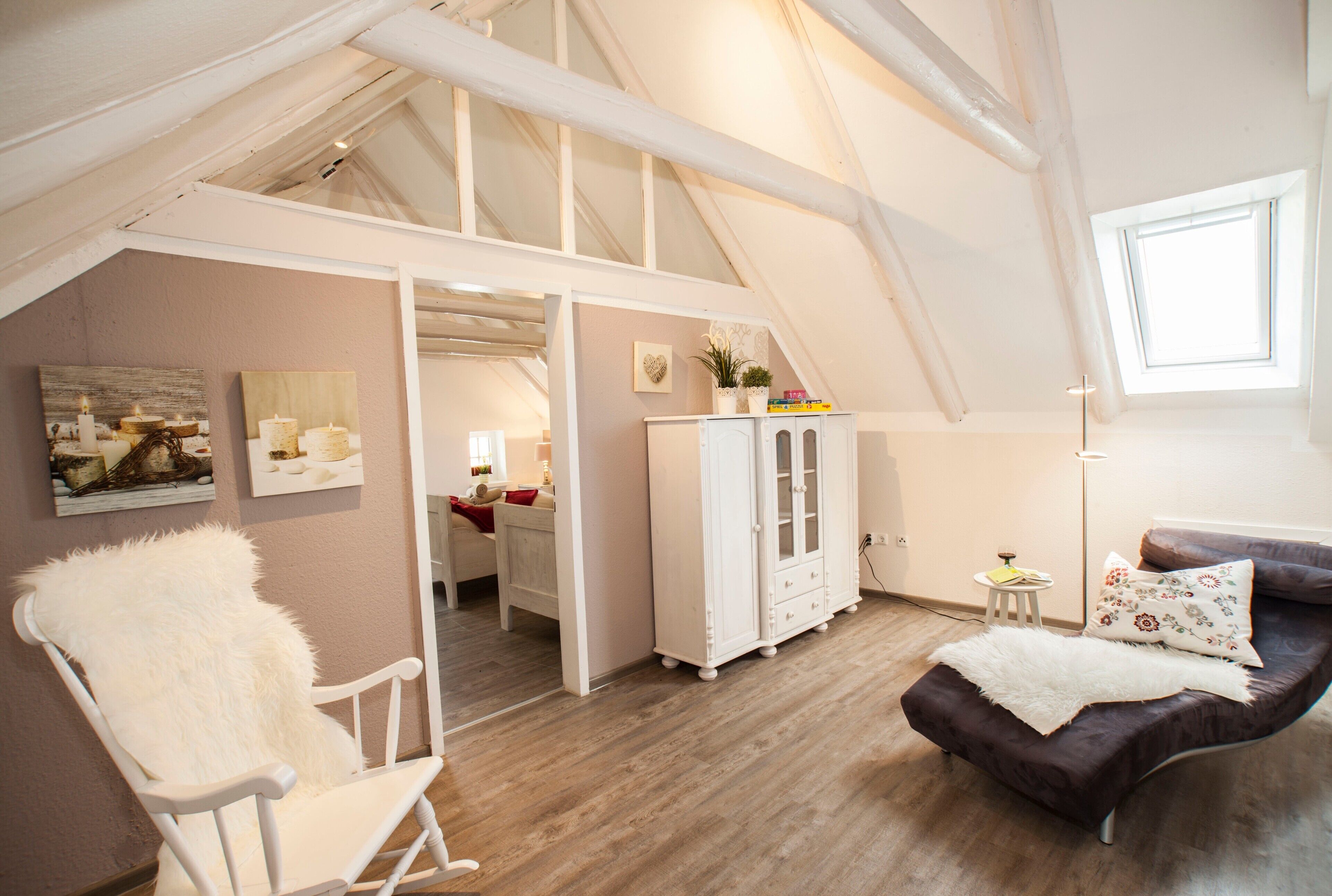 Iron/ironing board, WiFi, bed sheets, wheelchair access