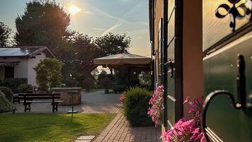 Standard Single Room, Courtyard View | Property grounds