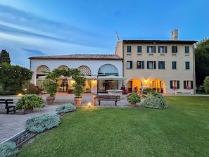 واجهة المنشأة