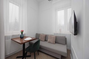 テレビ、書斎 / ワークスペース