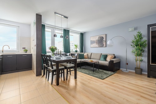 Lumina 3-rooms apartment with parking