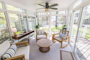 TV, offices - 4BR Family Retreat Near Annapolis w/ Large Yard (Annapolis)