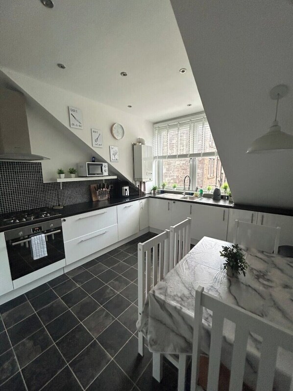 Microwave, oven, dishwasher