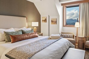 Room - NEW! Luxury Penthouse Suite at Suncadia |Panoramic Views (Cle Elum)