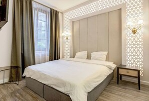 Strykjärn/strykbräda, wi-fi och sängkläder