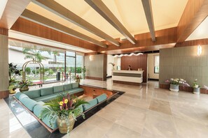 Lobby sitting area - Latauli Sanctuary (Kalika)