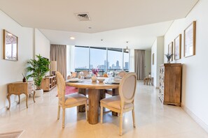 Dining - Located Near Museum of the Future and Index Mall, Mins Drive from Burj Khalifa (Dubai)