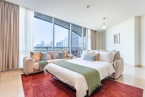 2 bedrooms, in-room safe, iron/ironing board, free WiFi - Located Near Museum of the Future and Index Mall, Mins Drive from Burj Khalifa (Dubai)
