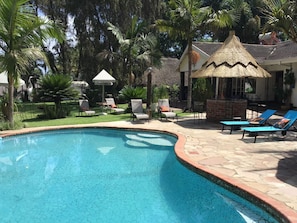 Unclassified image, 5 of 14, button - Sunshine Guest House (Harare)