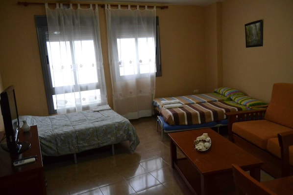 Apartment - Hostal Ruralis Altozano (Montánchez)
