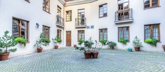 Charming Seaside-Style Apartment in the Heart of Old Town – Dysnos Avenue