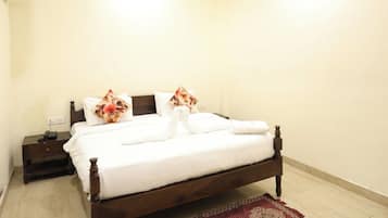 Habitación Deluxe doble | Escritorio y espacio para trabajar con un portátil