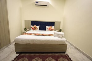 Deluxe Double Room - Hotel Taj Elevate  (Agra)