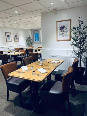 Dining - The Well Country Inn (Scotlandwell)