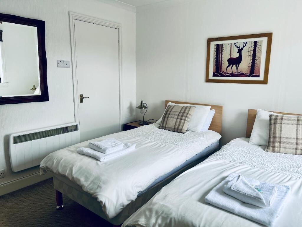 Classic Twin Room | Free WiFi