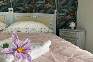 1 bedroom, Internet, bed sheets - Maggie's home (Castellana Grotte)